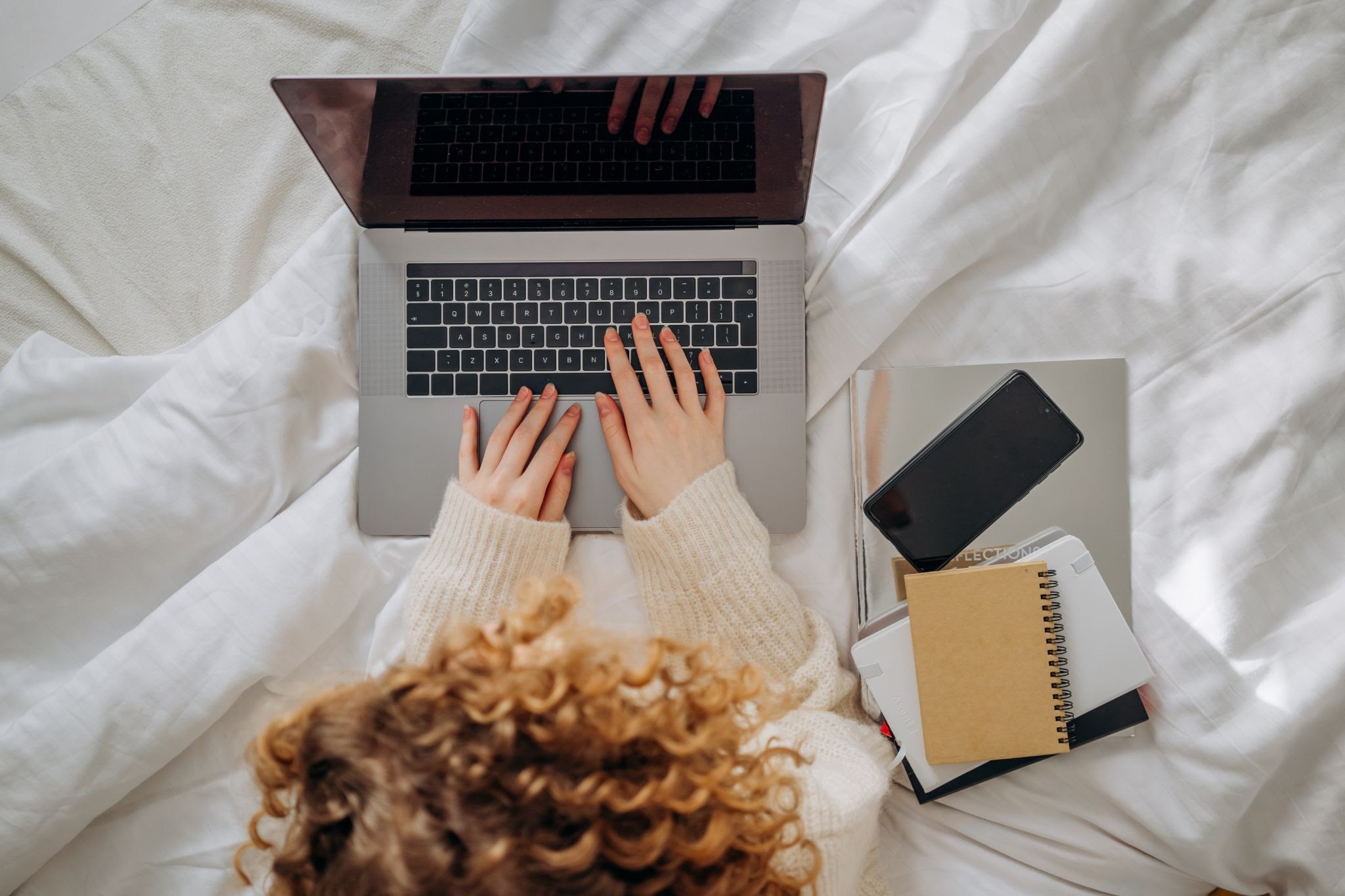 12 Blog Best Practices to Stand Out from the Clutter